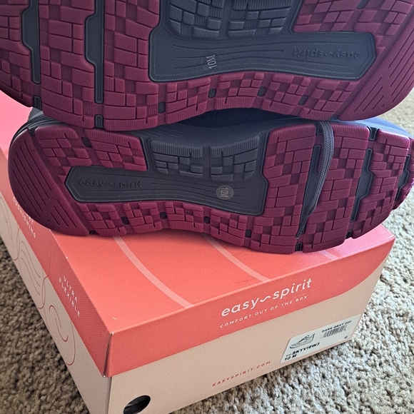 Easy Sprit Womens Skyview Water Resitant shoes NWT - Picture 9 of 16